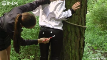 Paint Covered Lexi Dona Orgasms In The Woods - Cam 1 Screencap 41 on sinx.preview.netperv.com