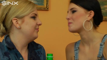 Playful Girls Get Soaked In Water During Swapping Screencap 47 on sinx.preview.netperv.com