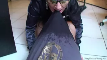 Working Hard At Home Screencap 120 on sinx.preview.netperv.com