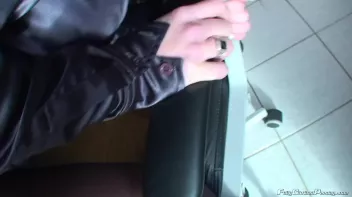 Working Hard At Home Screencap 47 on sinx.preview.netperv.com