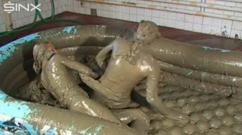 WAM Babes Catfight And Wrestle In The Mud Screencap 53 on sinx.preview.netperv.com