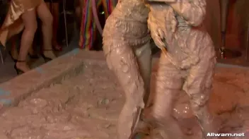 Mud Fun Screencap 30 on sinx.preview.netperv.com