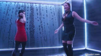 Shower Satisfaction Screencap 11 on sinx.preview.netperv.com