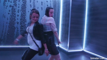 Shower Satisfaction Screencap 46 on sinx.preview.netperv.com