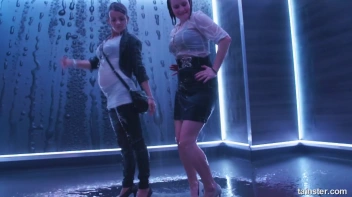 Shower Satisfaction Screencap 52 on sinx.preview.netperv.com