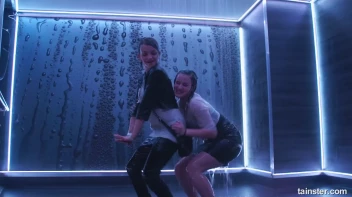 Shower Satisfaction Screencap 53 on sinx.preview.netperv.com