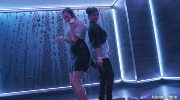 Shower Satisfaction Screencap 55 on sinx.preview.netperv.com