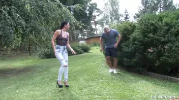 Pissing action in the garden Screencap 8 on sinx.preview.netperv.com