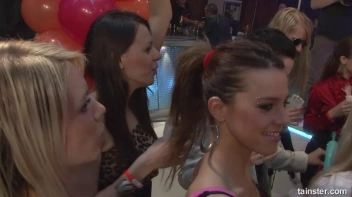 Gash Gamblers Part 5 - Cam 2 Screencap 46 on sinx.preview.netperv.com