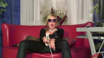 Cum All Over Slutty Leony Screencap 33 on sinx.preview.netperv.com