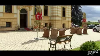 A Most Satisfying Lunch Break Screencap 2 on sinx.preview.netperv.com