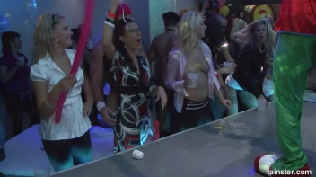 Welcome To The Mad House Part 2 - Cam 3 Screencap 2 on sinx.preview.netperv.com