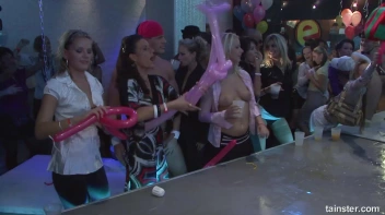 Welcome To The Mad House Part 2 - Cam 3 Screencap 3 on sinx.preview.netperv.com