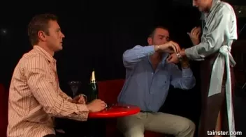 Remember to Tip Well! Screencap 5 on sinx.preview.netperv.com