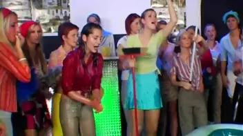 Eurobabe Grease Fight Screencap 19 on sinx.preview.netperv.com