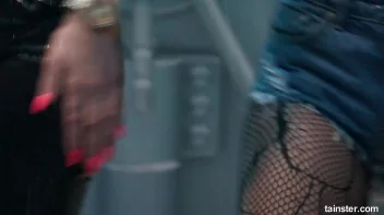 Soaking wet sexy babes Screencap 7 on sinx.preview.netperv.com