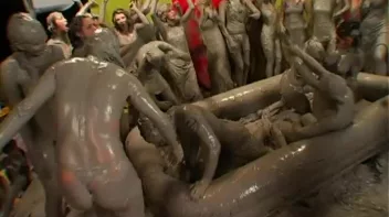 Packed Like Sardines In The Mud Screencap 84 on sinx.preview.netperv.com