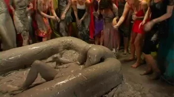 Packed Like Sardines In The Mud Screencap 13 on sinx.preview.netperv.com