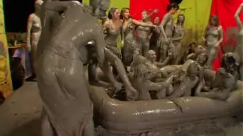 Packed Like Sardines In The Mud Screencap 60 on sinx.preview.netperv.com