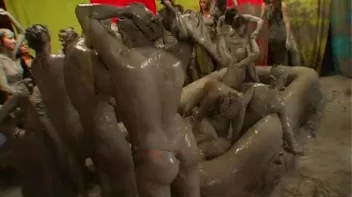 Packed Like Sardines In The Mud Screencap 83 on sinx.preview.netperv.com