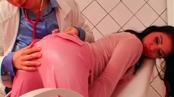 The Wet Tank Screencap 47 on sinx.preview.netperv.com