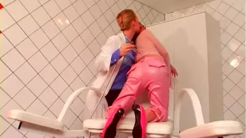 The Wet Tank Screencap 48 on sinx.preview.netperv.com