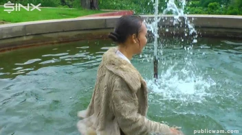 Brunette's Wet And Messy Water Frolic Screencap 20 on sinx.preview.netperv.com