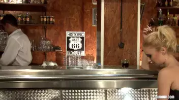 Bi Bar Encounter Screencap 2 on sinx.preview.netperv.com