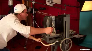 Photo Session Turns Feisty Screencap 9 on sinx.preview.netperv.com