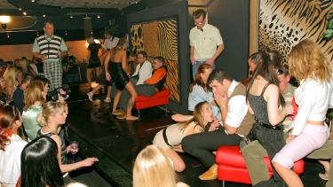 Latest deal - Geeky Gangfuck Part 1 - Cam 2