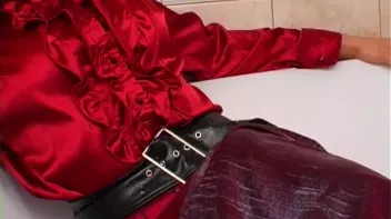 Pouring Milk All Over Each Other Screencap 26 on sinx.preview.netperv.com