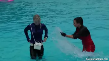 Eurobabes Only Waterpark Screencap 44 on sinx.preview.netperv.com