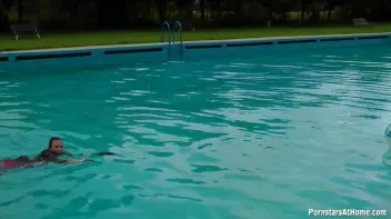 Eurobabes Only Waterpark Screencap 54 on sinx.preview.netperv.com