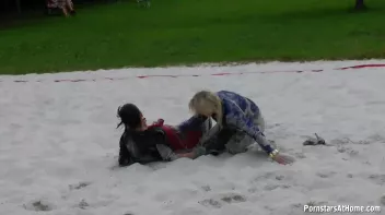 Eurobabes Only Waterpark Screencap 81 on sinx.preview.netperv.com