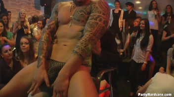 Party Hardcore Gone Crazy Vol. 11 Part 3 - Cam 4 Screencap 75 on sinx.preview.netperv.com