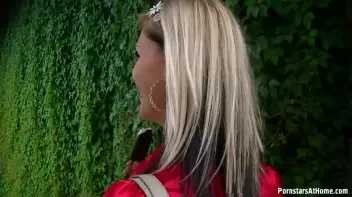 Eurocuties Always Down For Blowjobs Screencap 11 on sinx.preview.netperv.com