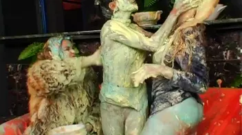 Cream Cheese Icing Mess Screencap 61 on sinx.preview.netperv.com