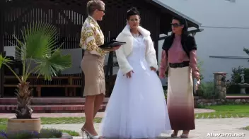 Wedding Day Wetlook Disaster Screencap 4 on sinx.preview.netperv.com