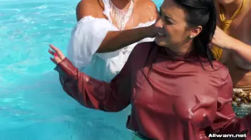 Wedding Day Wetlook Disaster Screencap 54 on sinx.preview.netperv.com