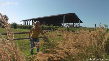 Feisty Europeans Catfight Outside - Cam 1 Screencap 1 on sinx.preview.netperv.com