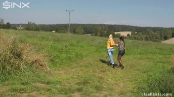 Feisty Europeans Catfight Outside - Cam 1 Screencap 6 on sinx.preview.netperv.com
