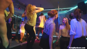 Party Hardcore Gone Crazy Vol. 32 Part 7 - Cam 4 Screencap 67 on sinx.preview.netperv.com