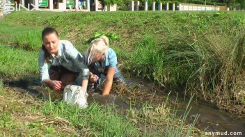 Hot Babes Catfight In Muddy Stream Screencap 29 on sinx.preview.netperv.com