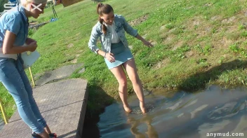 Hot Babes Catfight In Muddy Stream Screencap 8 on sinx.preview.netperv.com