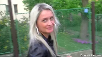 Village Girl Handjob Screencap 1 on sinx.preview.netperv.com