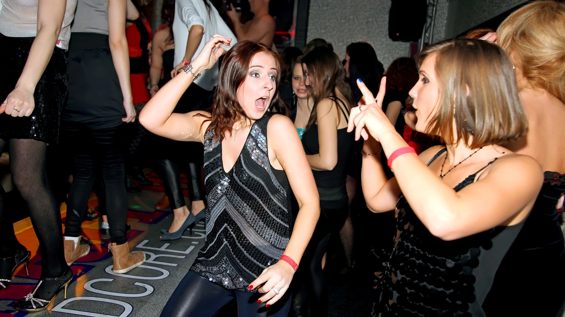 Party Hardcore Gone Crazy Vol. 2 Part 5 - Cam 3 on sinx.preview.netperv.com