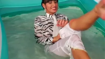 Time For Some Wet! Screencap 16 on sinx.preview.netperv.com