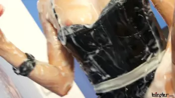 Go With The Flow Screencap 83 on sinx.preview.netperv.com