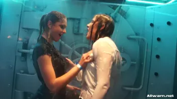 Shower Showdown! Screencap 66 on sinx.preview.netperv.com