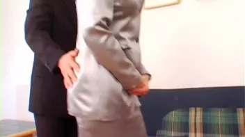 Watch 'Em Spread Their Piss Flaps and Let Loose! Screencap 2 on sinx.preview.netperv.com